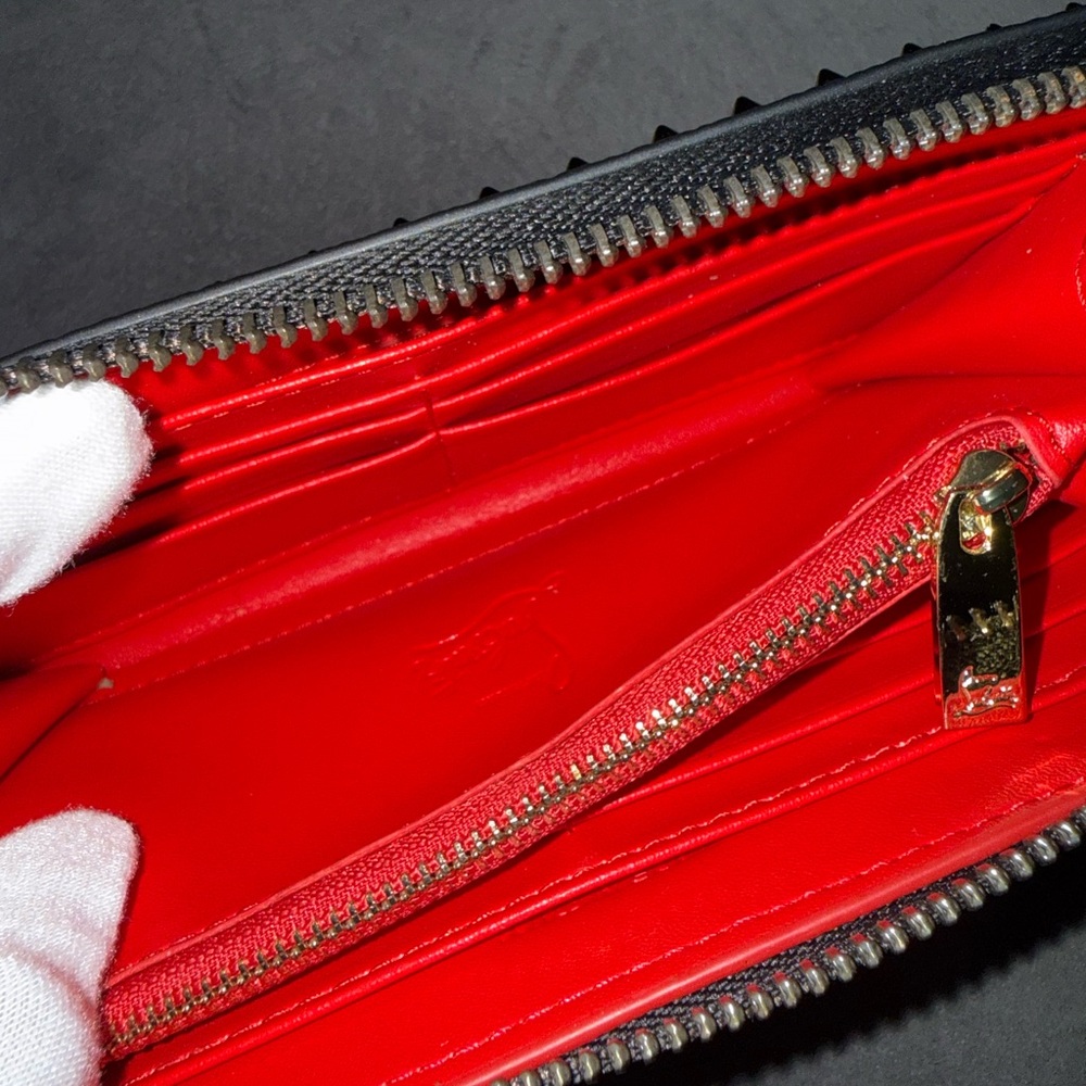 🔥Christian Louboutin purse Panettone Wallet Spike Studs Zip Around🔥 - Picture 14 of 15